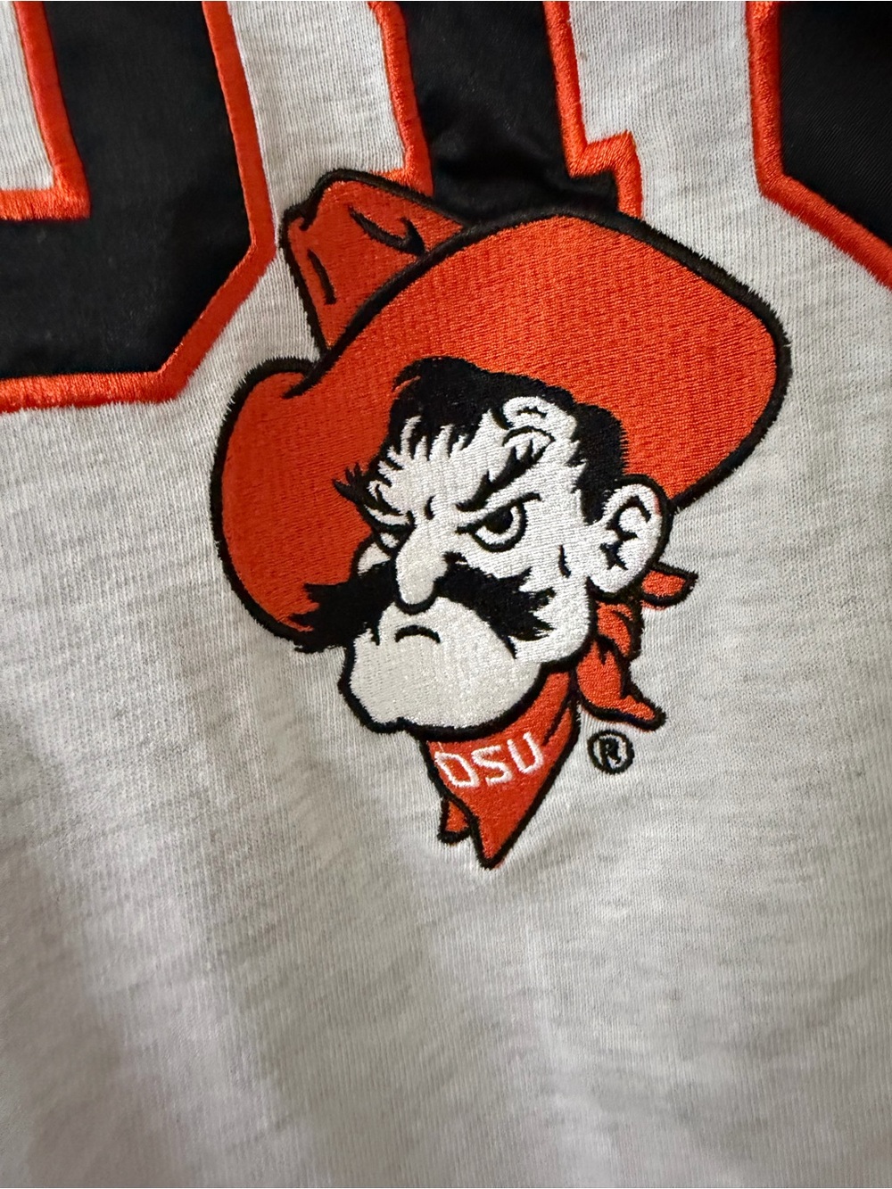 Oklahoma state Grey 'Cowboys' Graphic Crewneck Sweatshirt - Picture 5 of 6